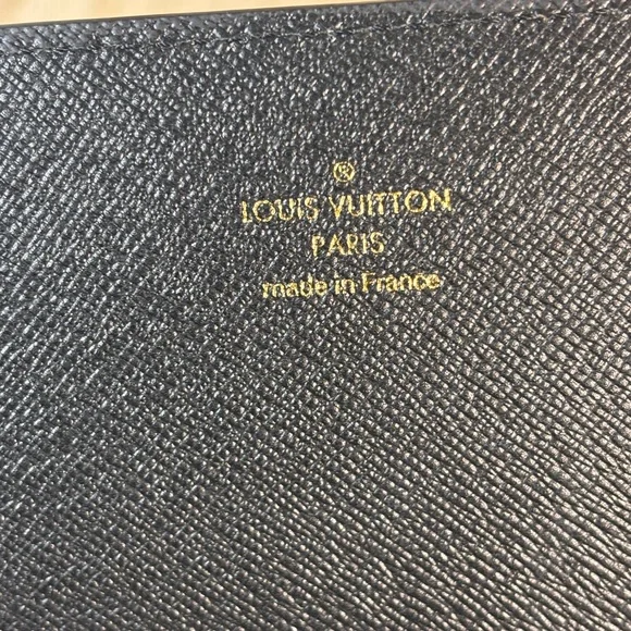 Louis Vuitton Reverse Book Woc Sold - Picture 9 of 16